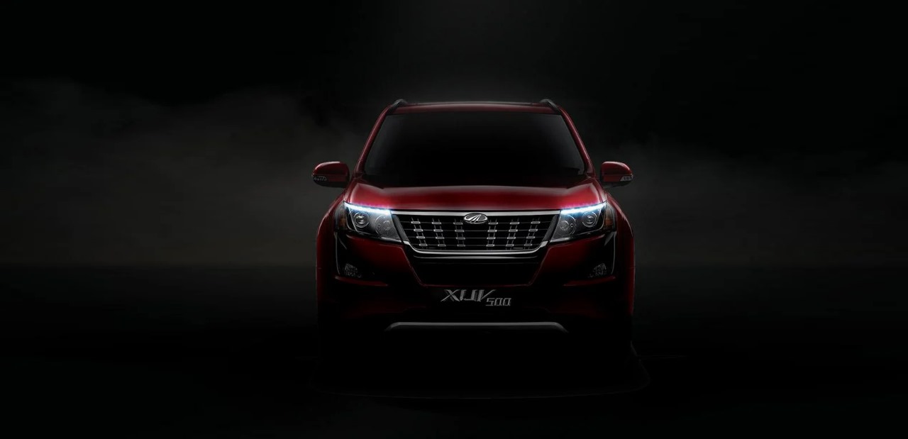 Mahindra XUV500 Banner